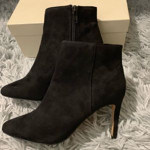Black express boots
